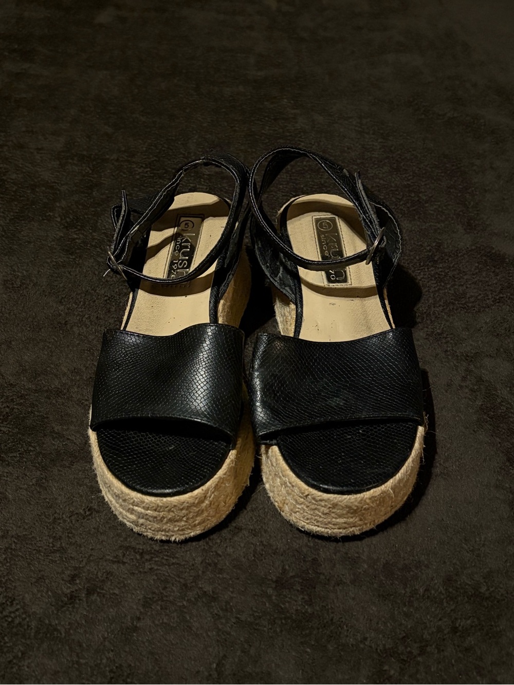Krush Platform Sandals - Picture 2 of 10